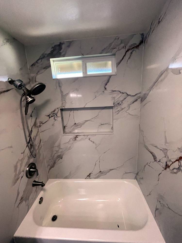 Marble-look tub surround, 2026